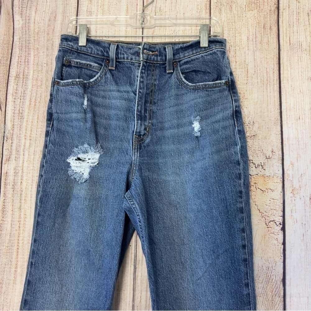 Levis Womens 70s Flare Legs distressed jeans size 28 - Picture 5 of 10